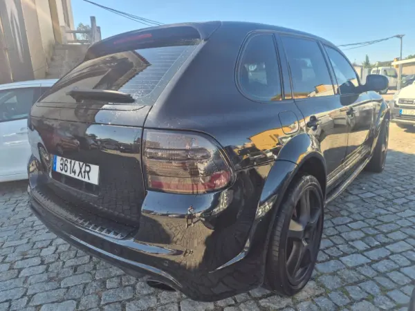 Porsche Cayenne V6 5