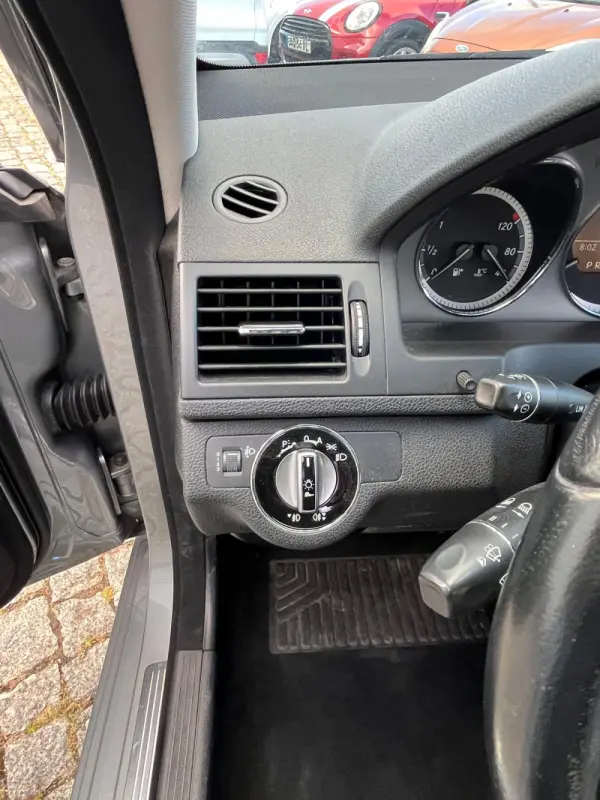 Mercedes-Benz C 200 14