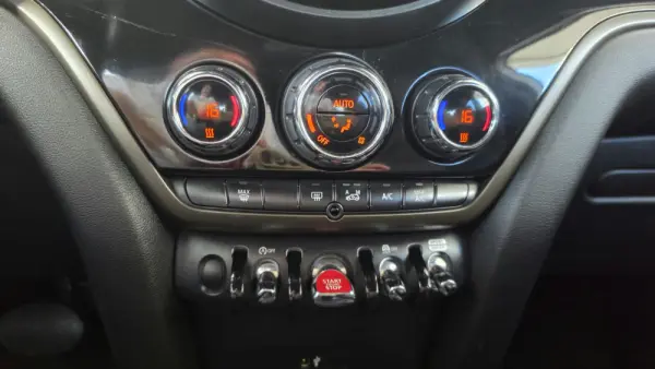 MINI Countryman One D Sport Edition Auto 20