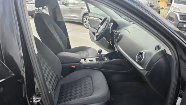 Audi A3 Sportback 1.6 TDI Advance 14