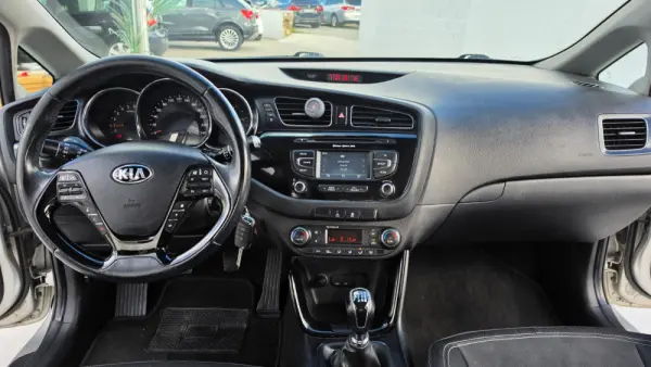 Kia Ceed SW 1.6 CRDi Prime 7