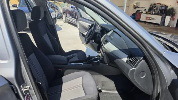 BMW X1 12