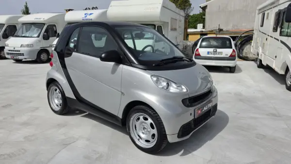 Smart ForTwo Coupé 1.0 mhd Pure 61 2