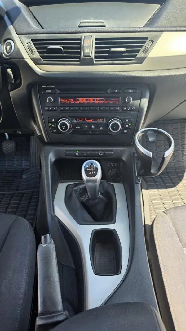 BMW X1 10