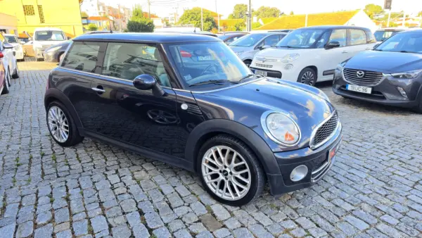 MINI 3 Portas Cooper D 2
