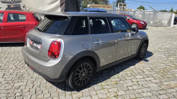 MINI 5 Portas One D 3