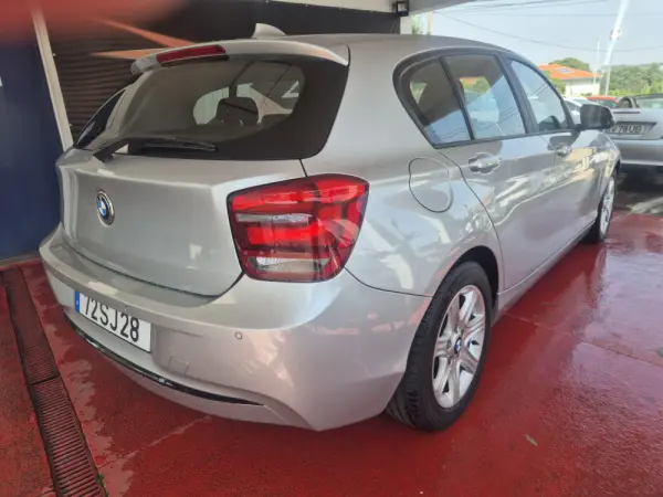 BMW 116 d Line Sport 2