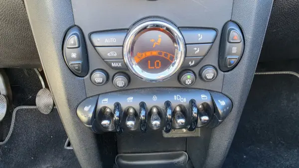 MINI Cabrio Cooper D 20