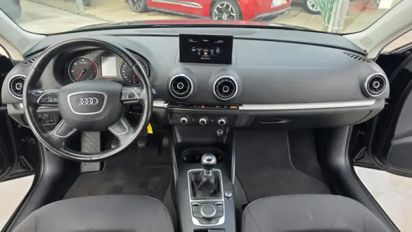 Audi A3 Sportback 1.6 TDI Advance 6