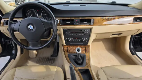 BMW 318 d 5