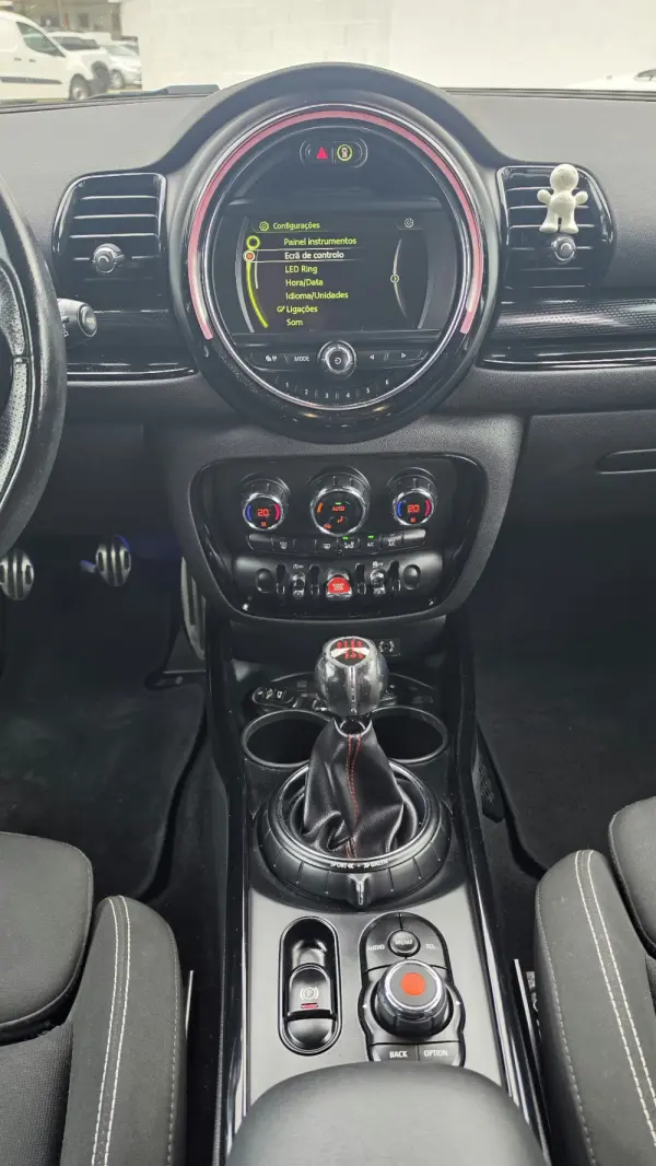 MINI Countryman One D Sport Edition 15