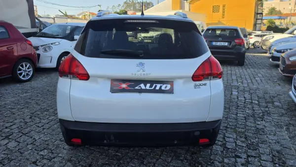 Peugeot 2008 1.6 e-HDi Allure 14
