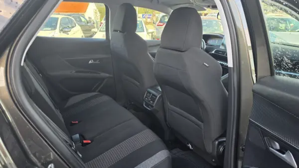 Peugeot 3008 1.6 BlueHDi Active 13