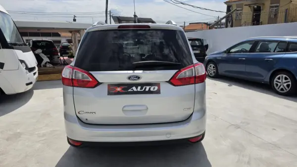 Ford Grand C-Max 1.6 TDCi Titanium Edition S/S 28