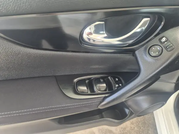 Nissan Qashqai 1.5 dCi Acenta Connect 3