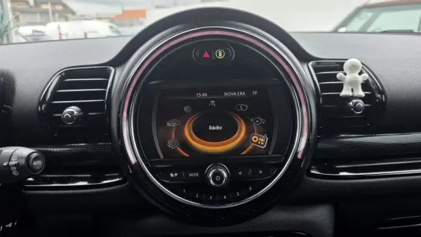 MINI Countryman One D Sport Edition 14