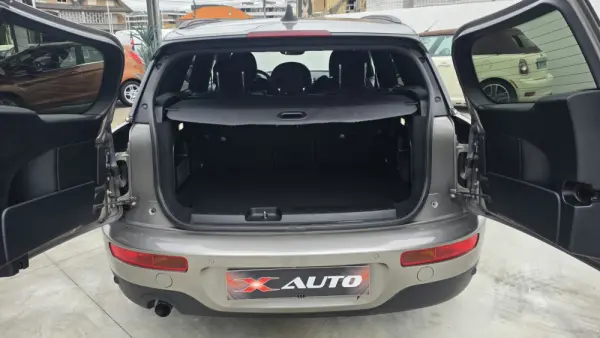 MINI Countryman One D Sport Edition 29