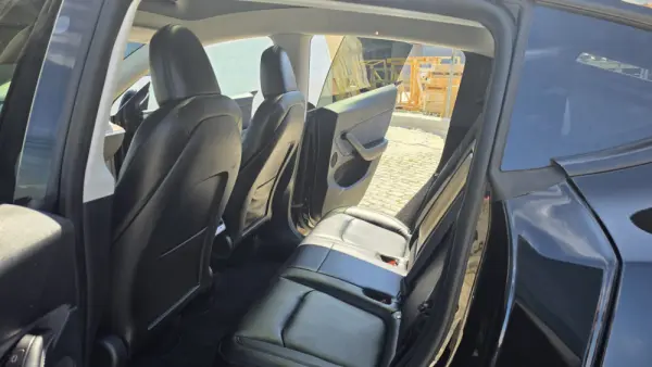Tesla Model Y Long Range Tração Traseira Premium 16