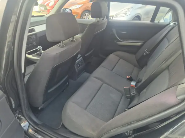 BMW 318 d Line Modern 6