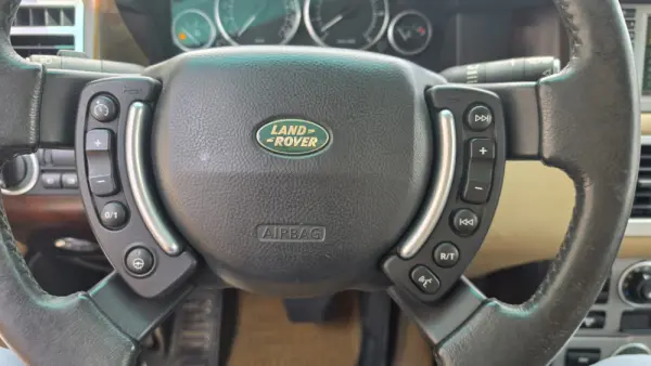 Land Rover Range Rover Vogue 7