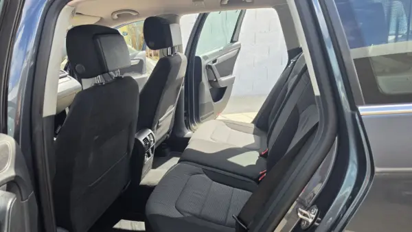 Volkswagen Passat Variant 1.6 TDI BlueMotion 14