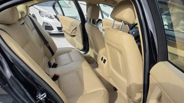 BMW 318 d 13