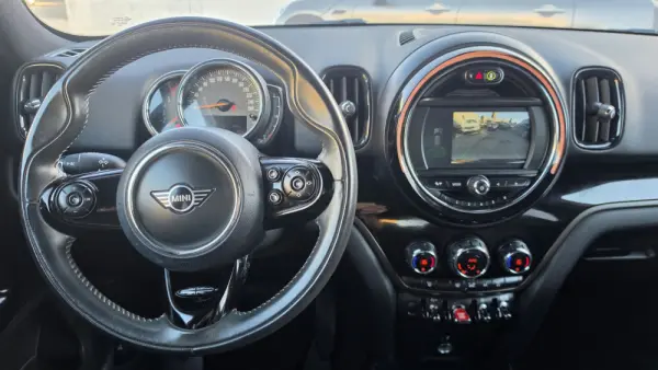 MINI Countryman One D Sport Edition Auto 11