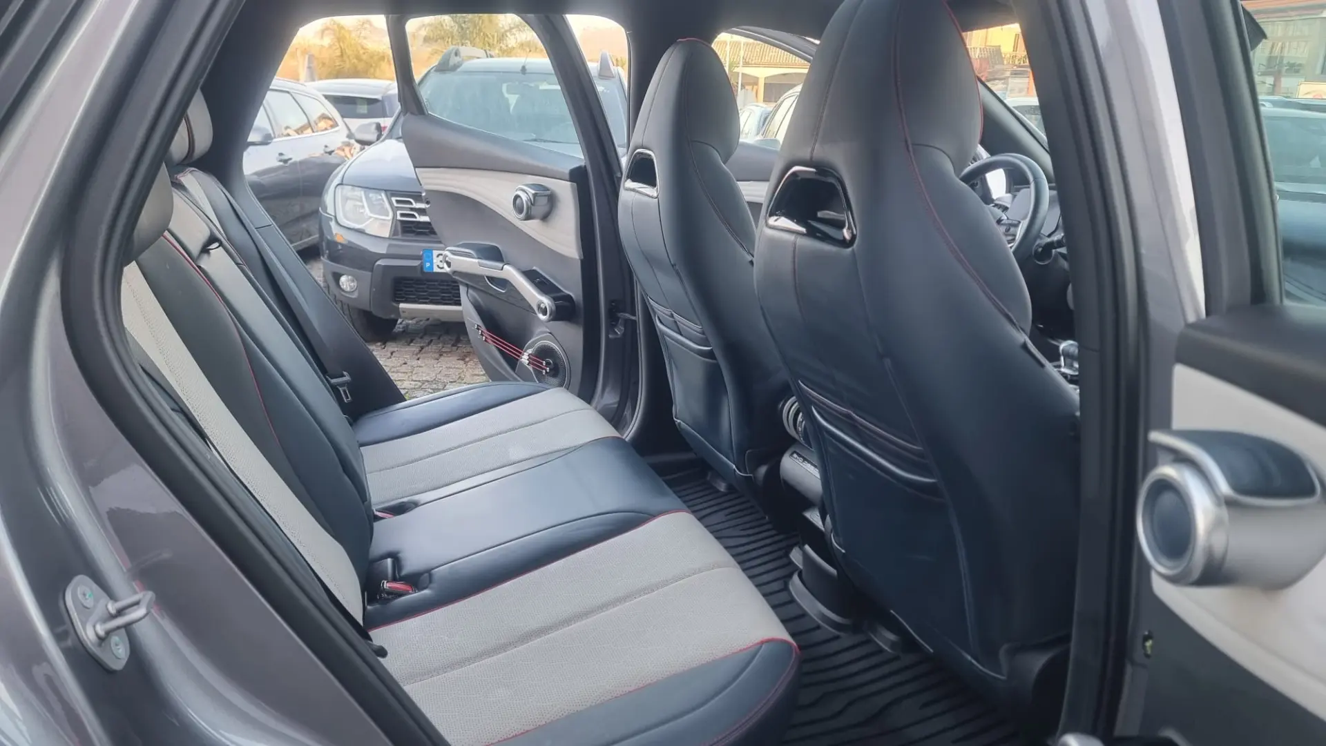 BYD Atto 3 60.48 kWh Design 33