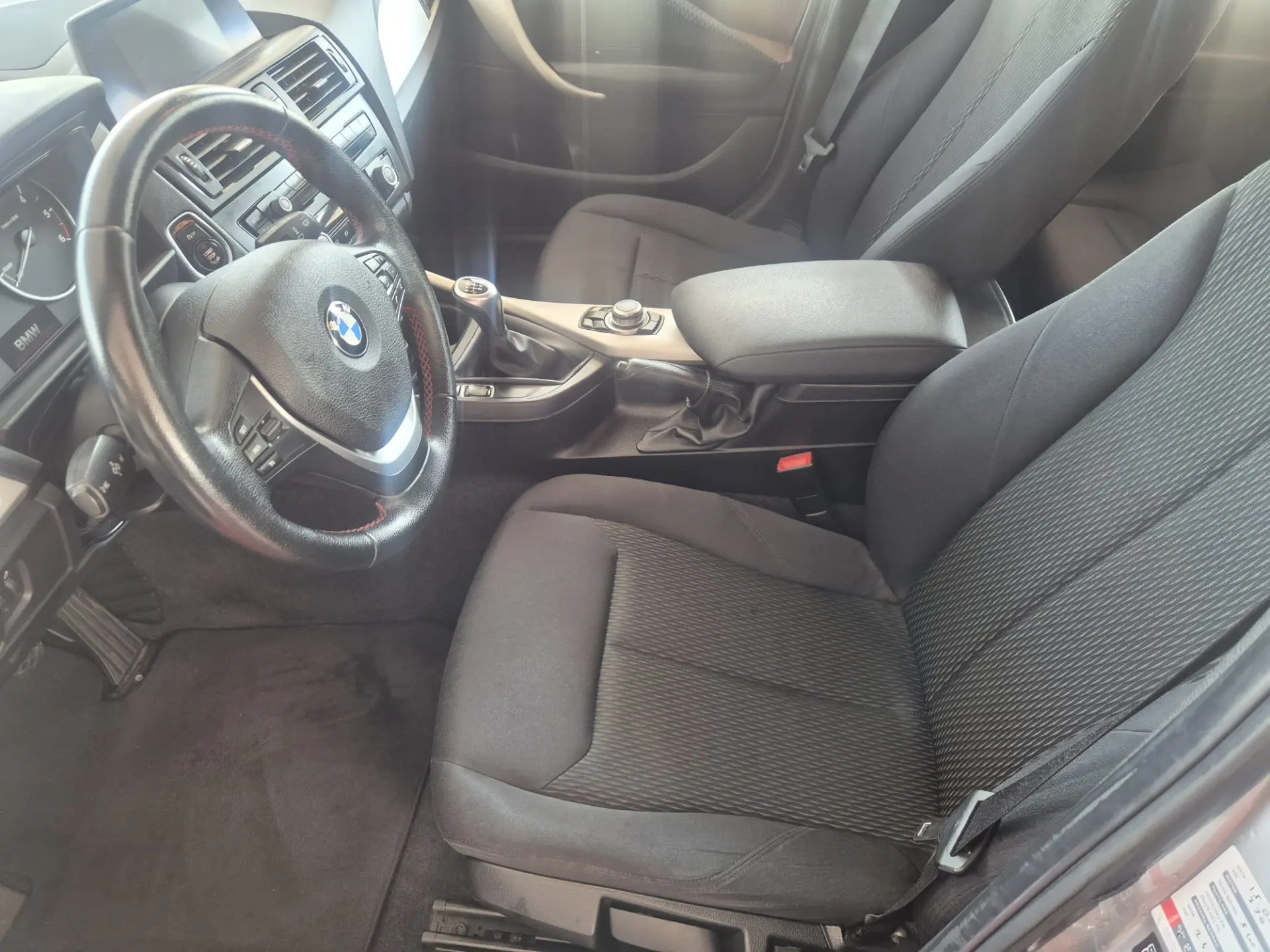 BMW 116 d Line Sport 4