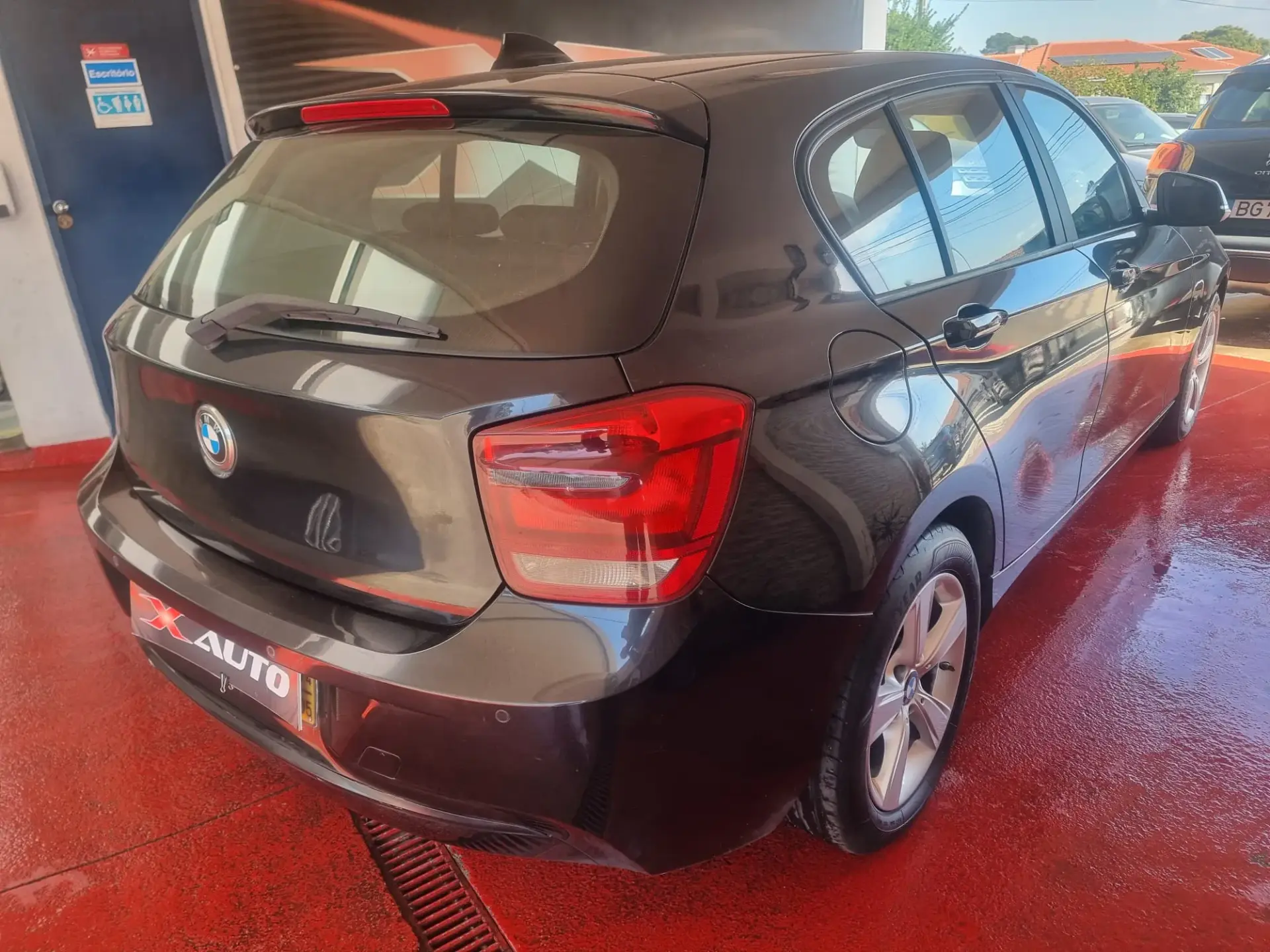 BMW 116 d EfficientDynamics Line Sport 4