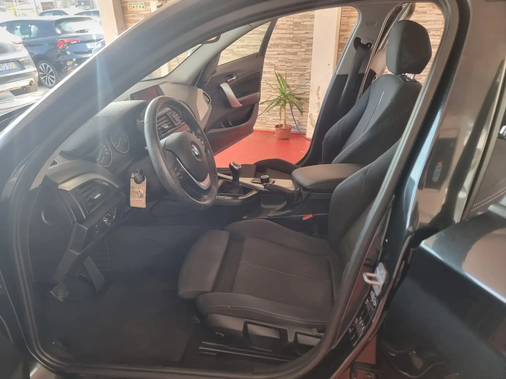 BMW 116 d EfficientDynamics Line Sport 13