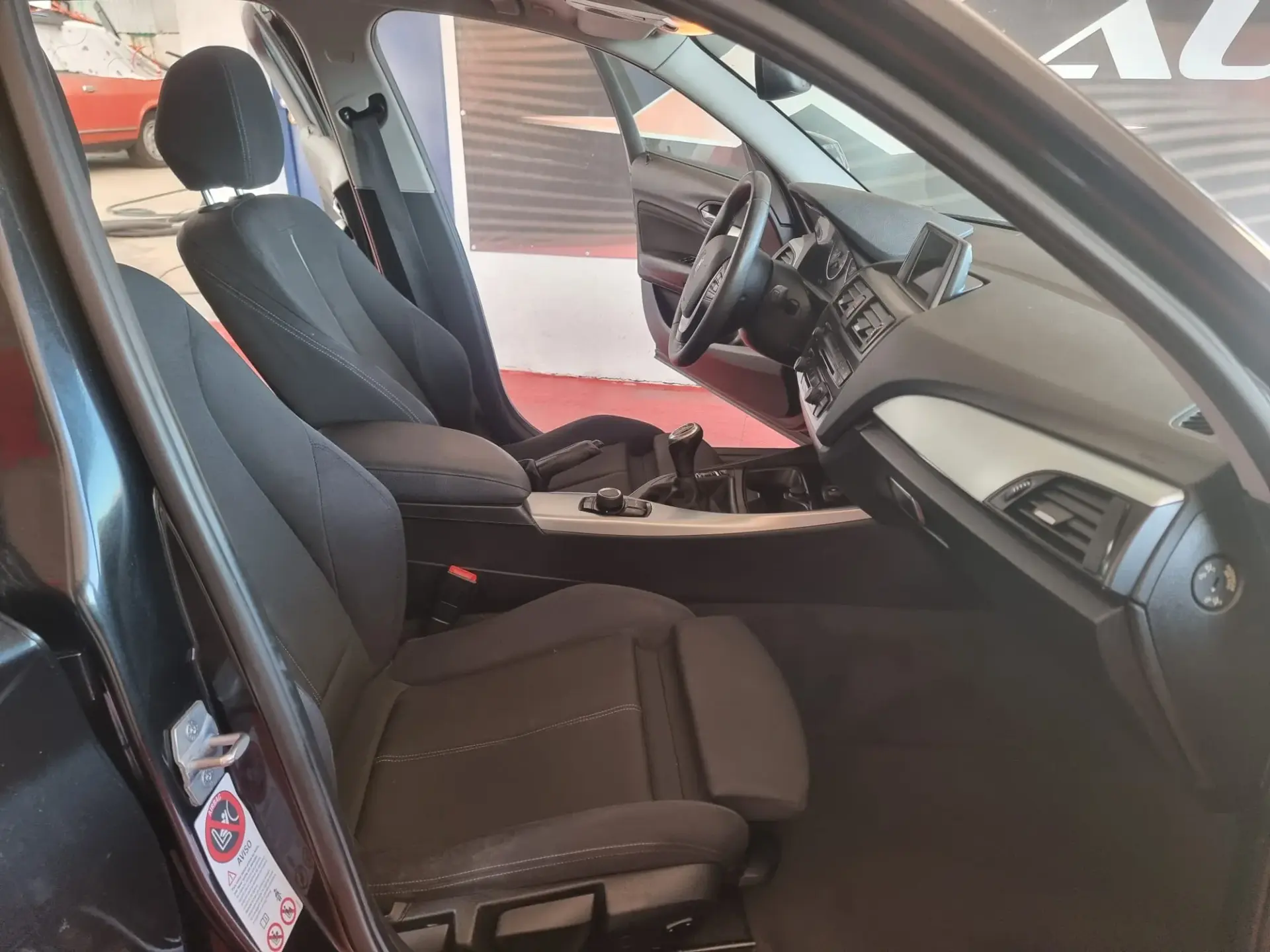 BMW 116 d EfficientDynamics Line Sport 14