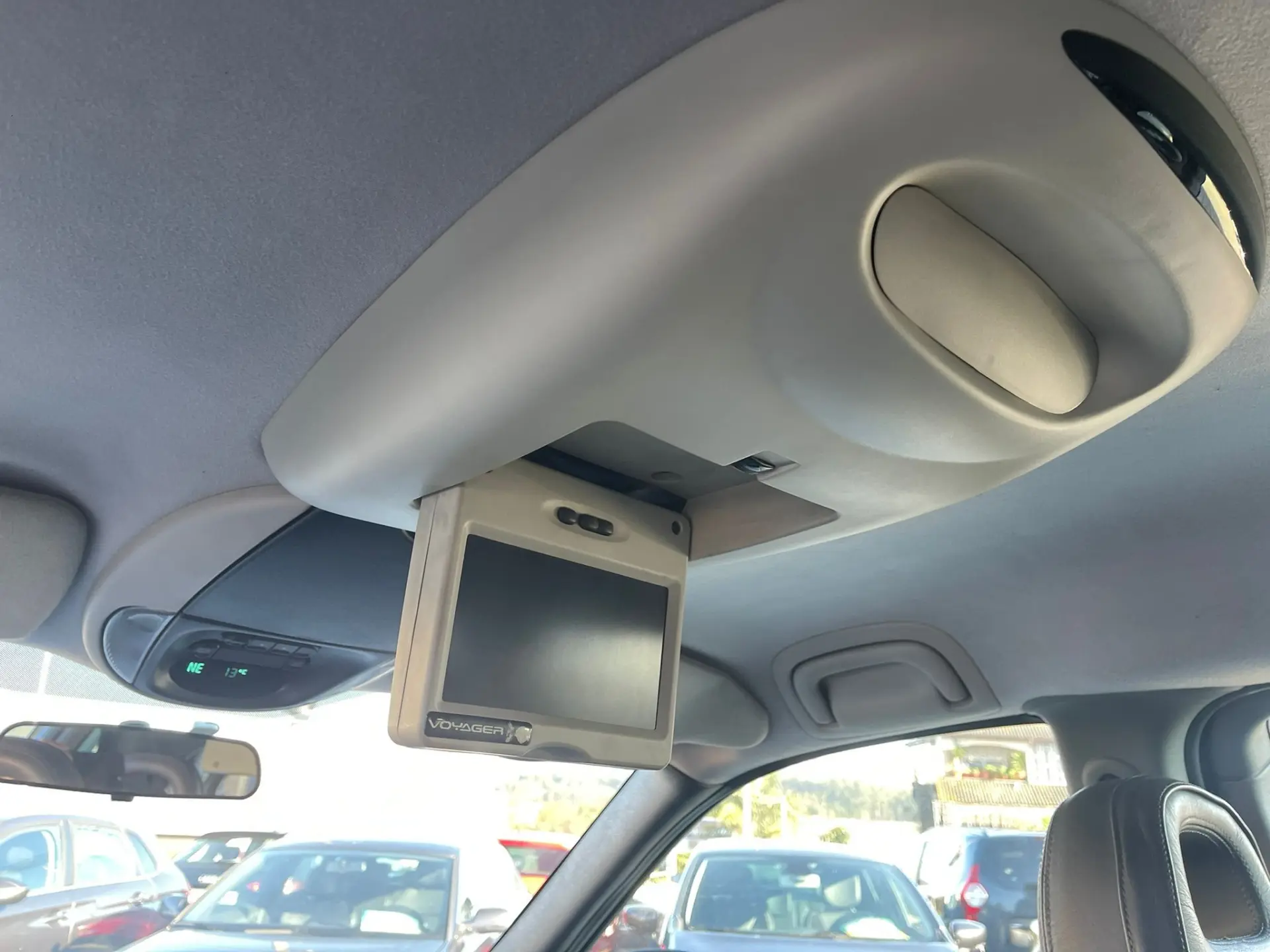 Chrysler Voyager 2.5 CRD LX 25