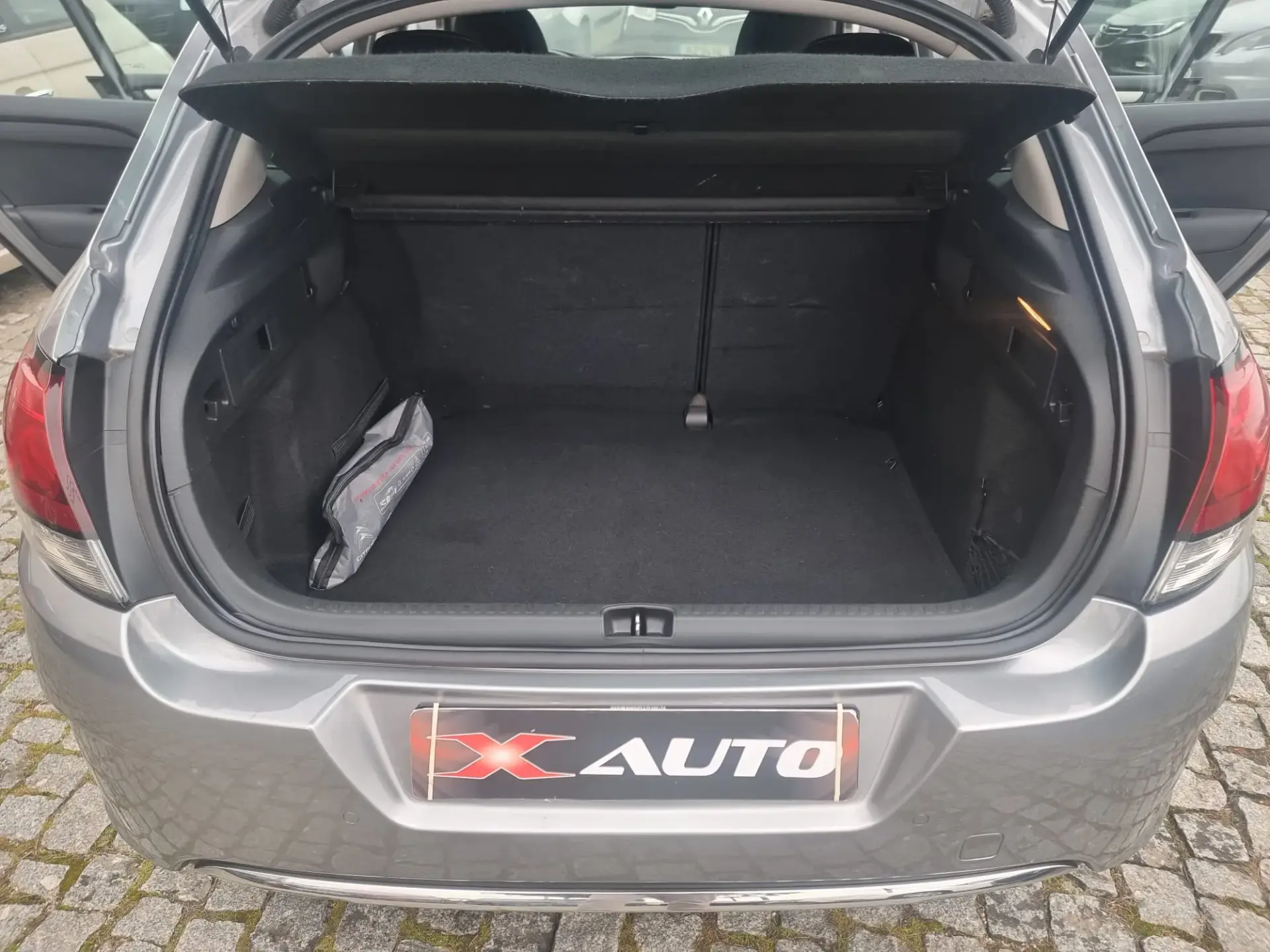 Citroën C4 1.6 BlueHDi Feel 12
