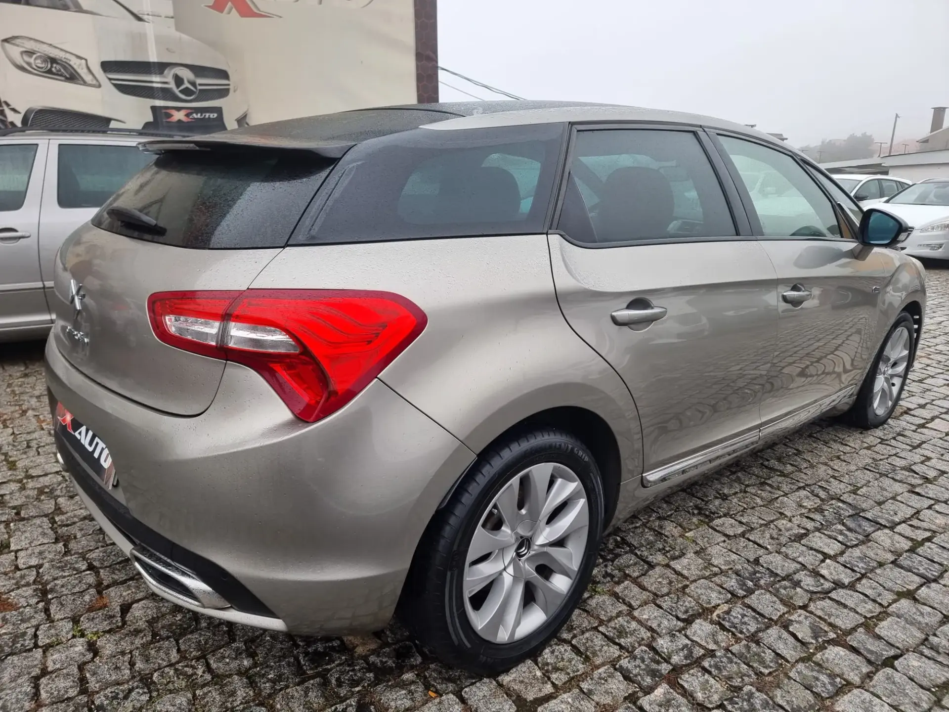 Citroën DS5 2.0 HDi Hybrid4 So Chic CMP6 4