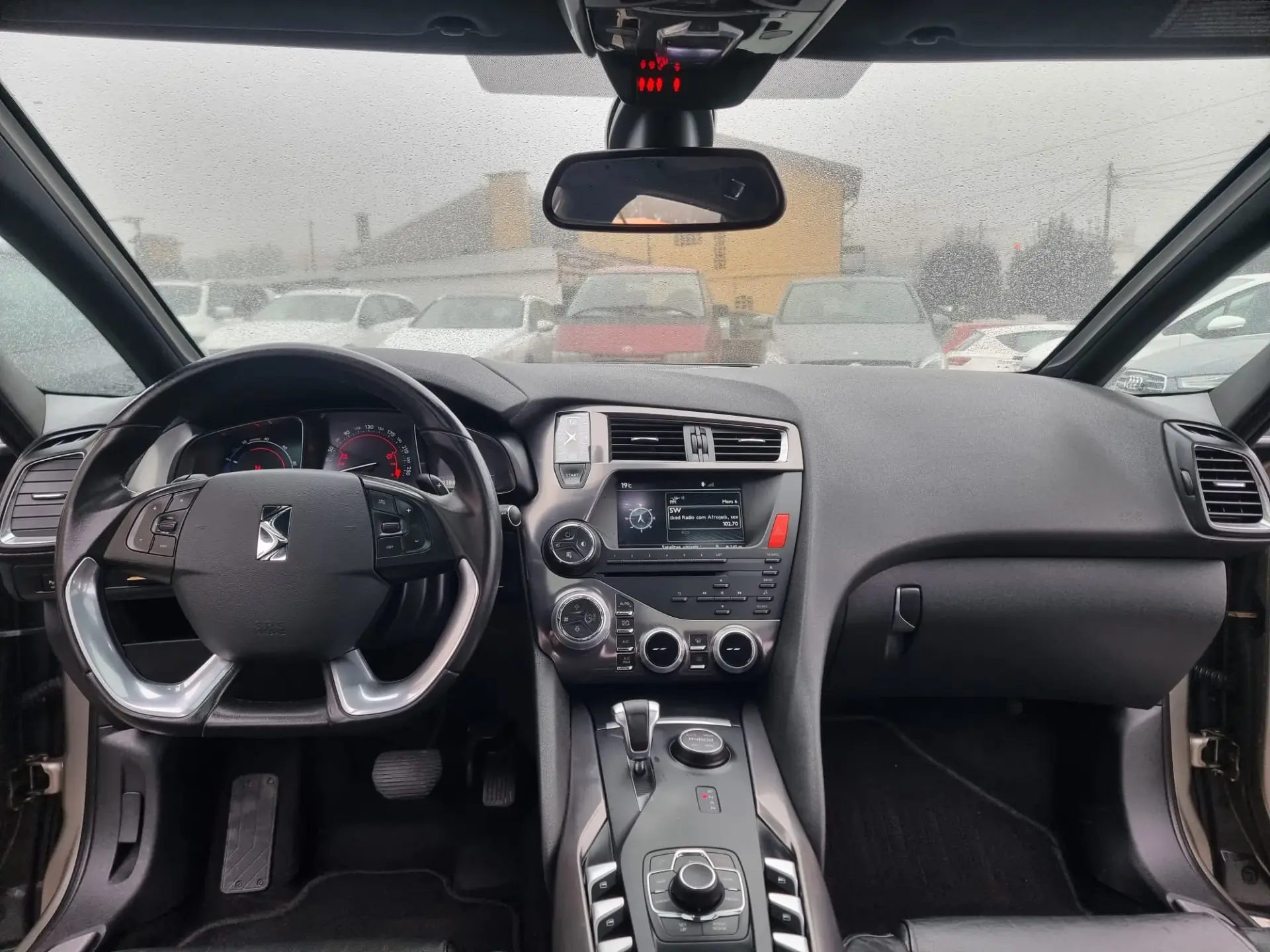 Citroën DS5 2.0 HDi Hybrid4 So Chic CMP6 8