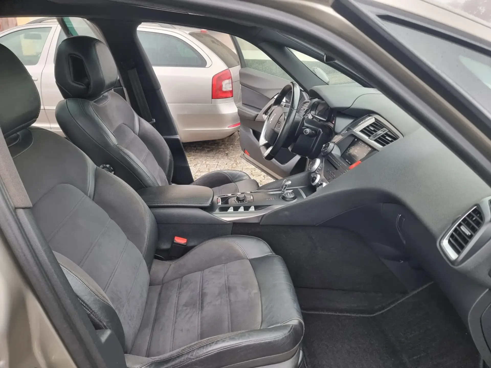 Citroën DS5 2.0 HDi Hybrid4 So Chic CMP6 14