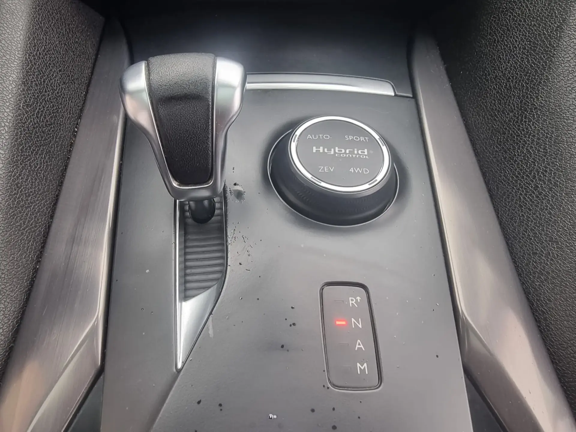 Citroën DS5 2.0 HDi Hybrid4 So Chic CMP6 24