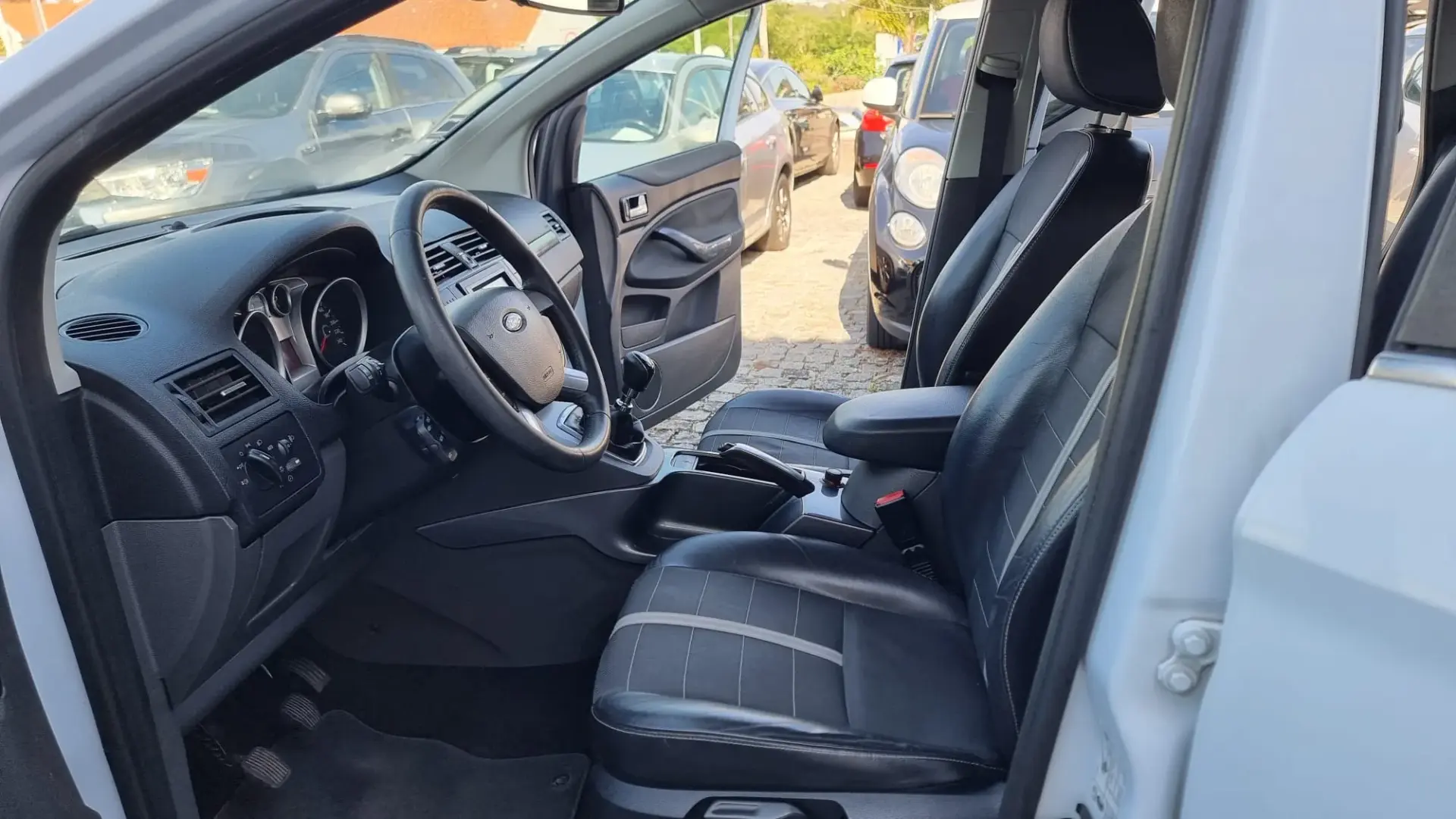 Ford Kuga 2.0 TDCi Trend 16