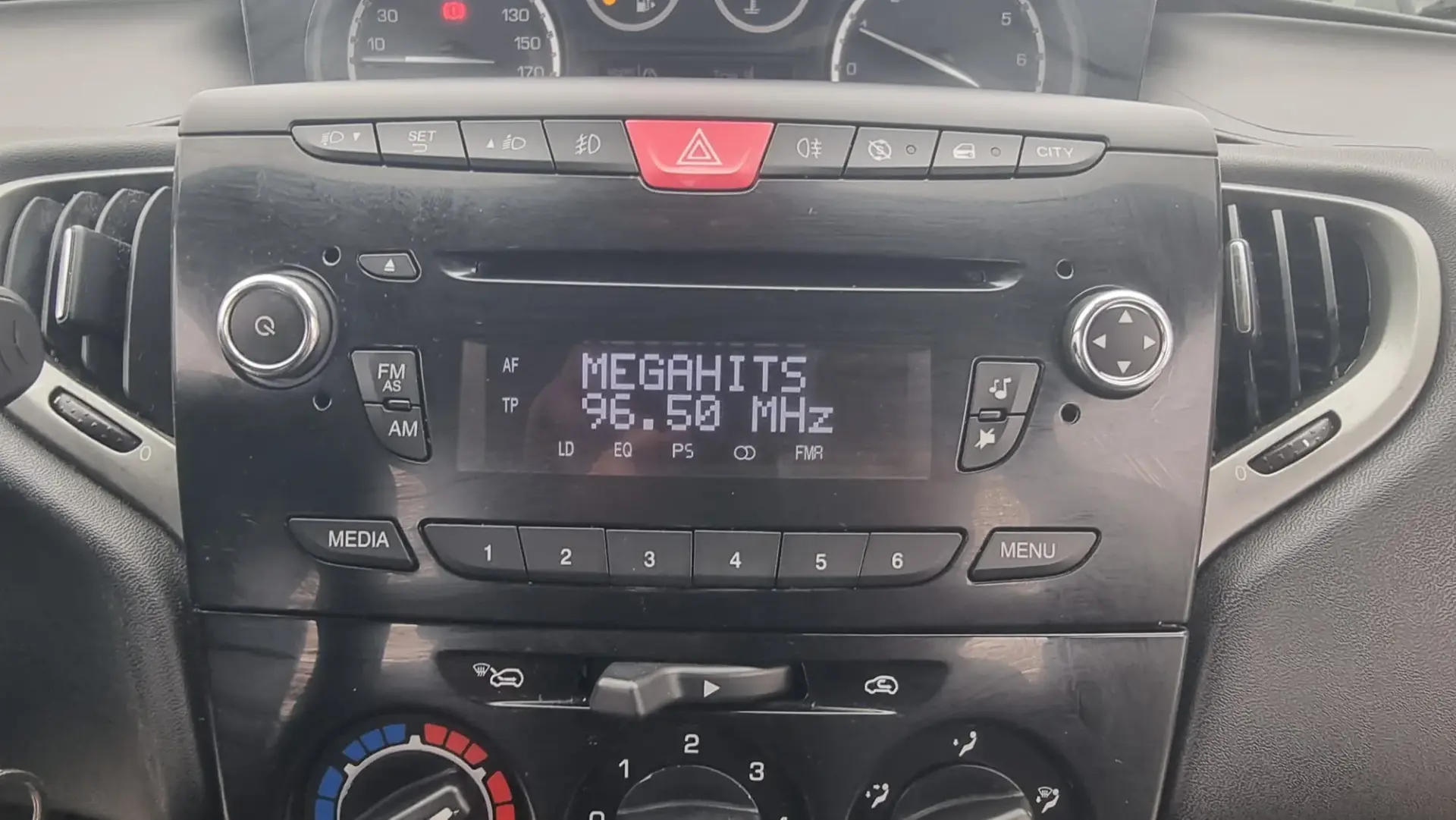 Lancia Ypsilon 1.2 S&S Platinum 9