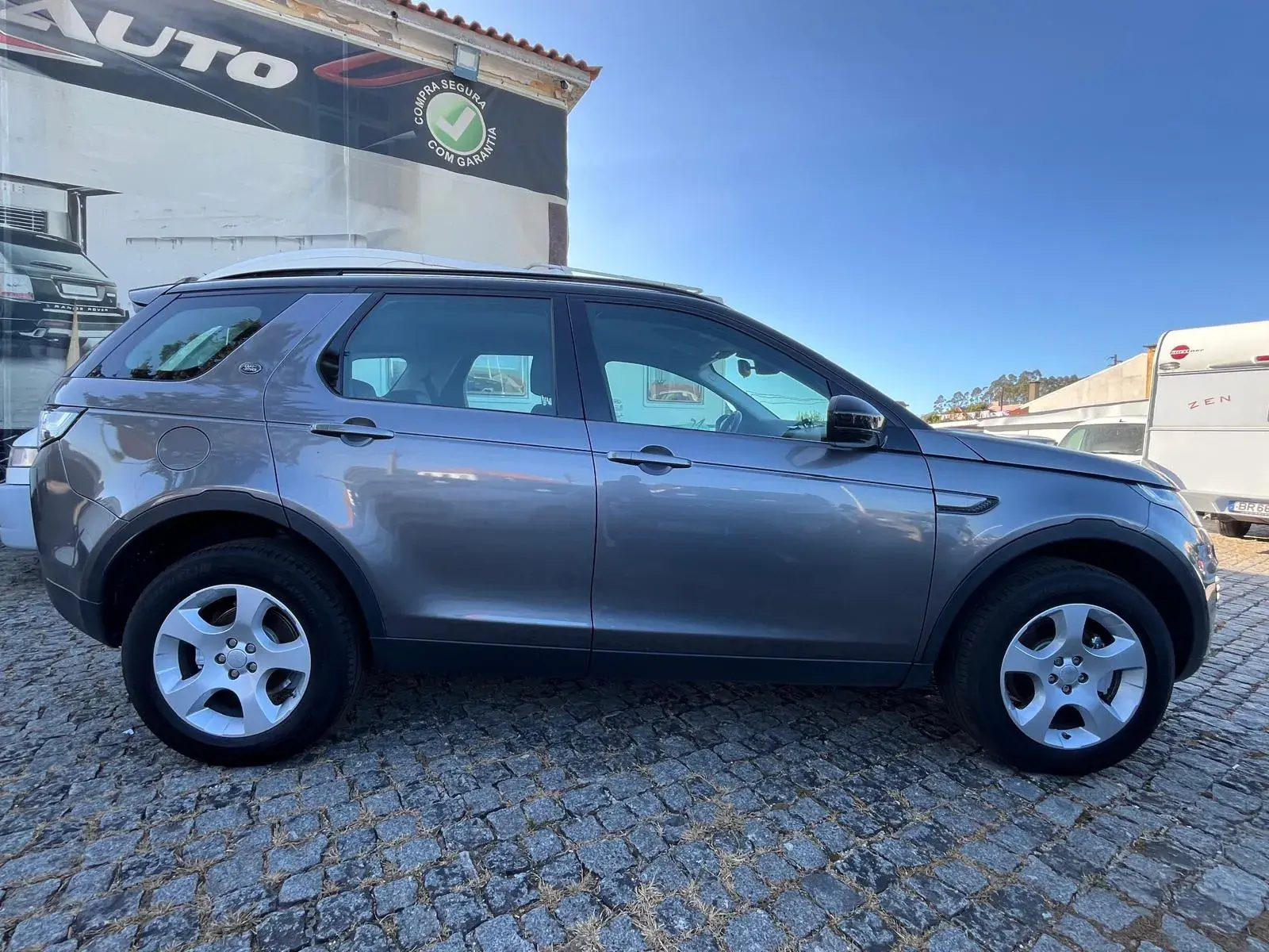 Land Rover Discovery Sport 2.0 TD4 HSE Auto 7