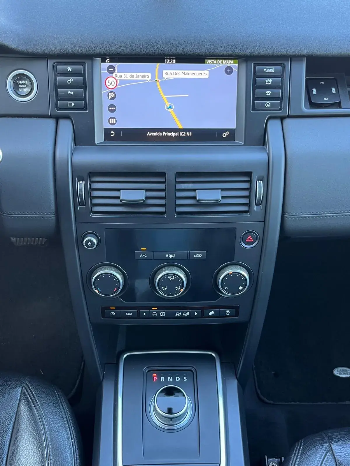 Land Rover Discovery Sport 2.0 TD4 HSE Auto 12