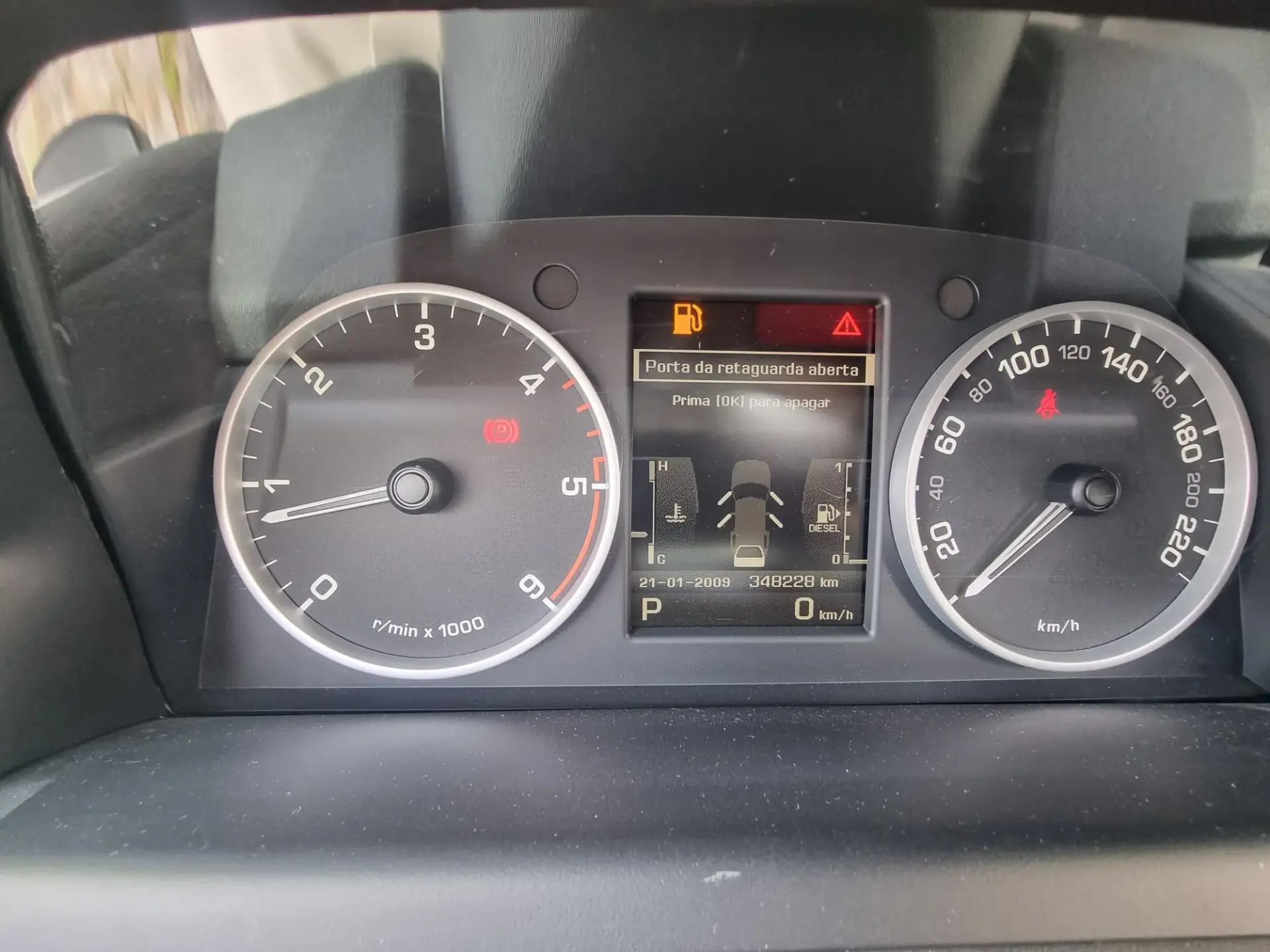 Land Rover Range Rover Sport 3.0 TDV6 HSE 10