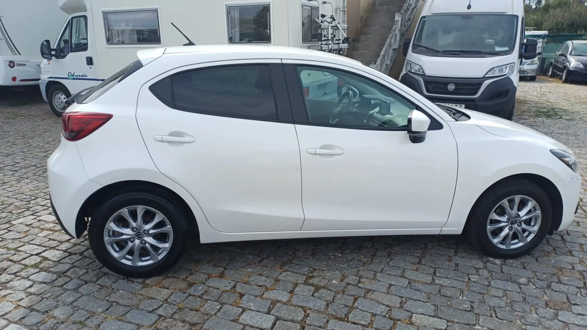 Mazda 2 1.5 Sky.Excellence 8