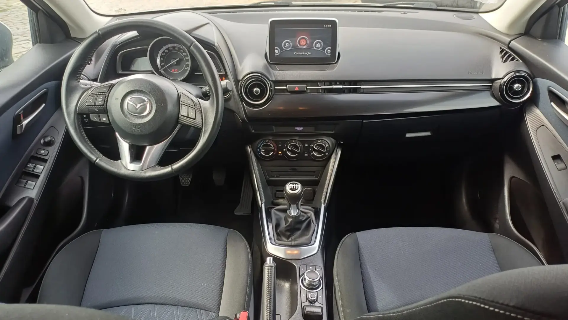 Mazda 2 1.5 Sky.Excellence 12