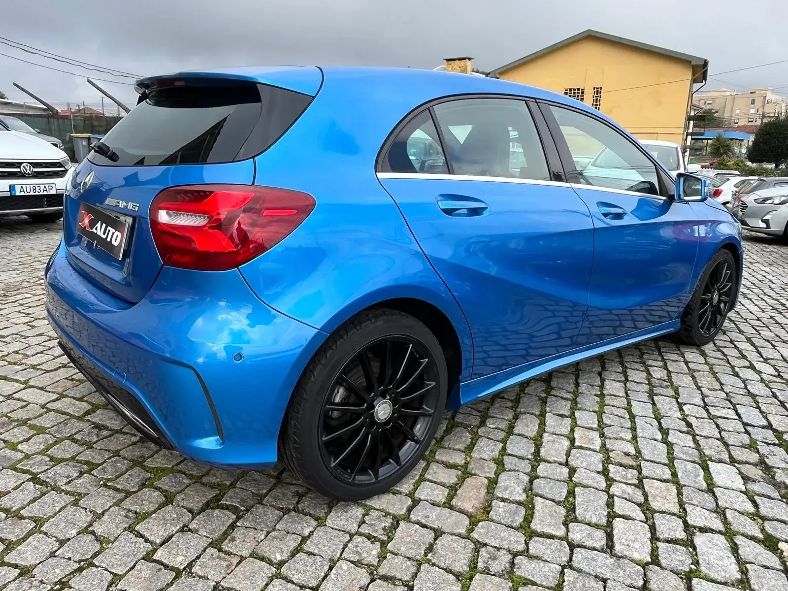 Mercedes-Benz A 200 AMG 3