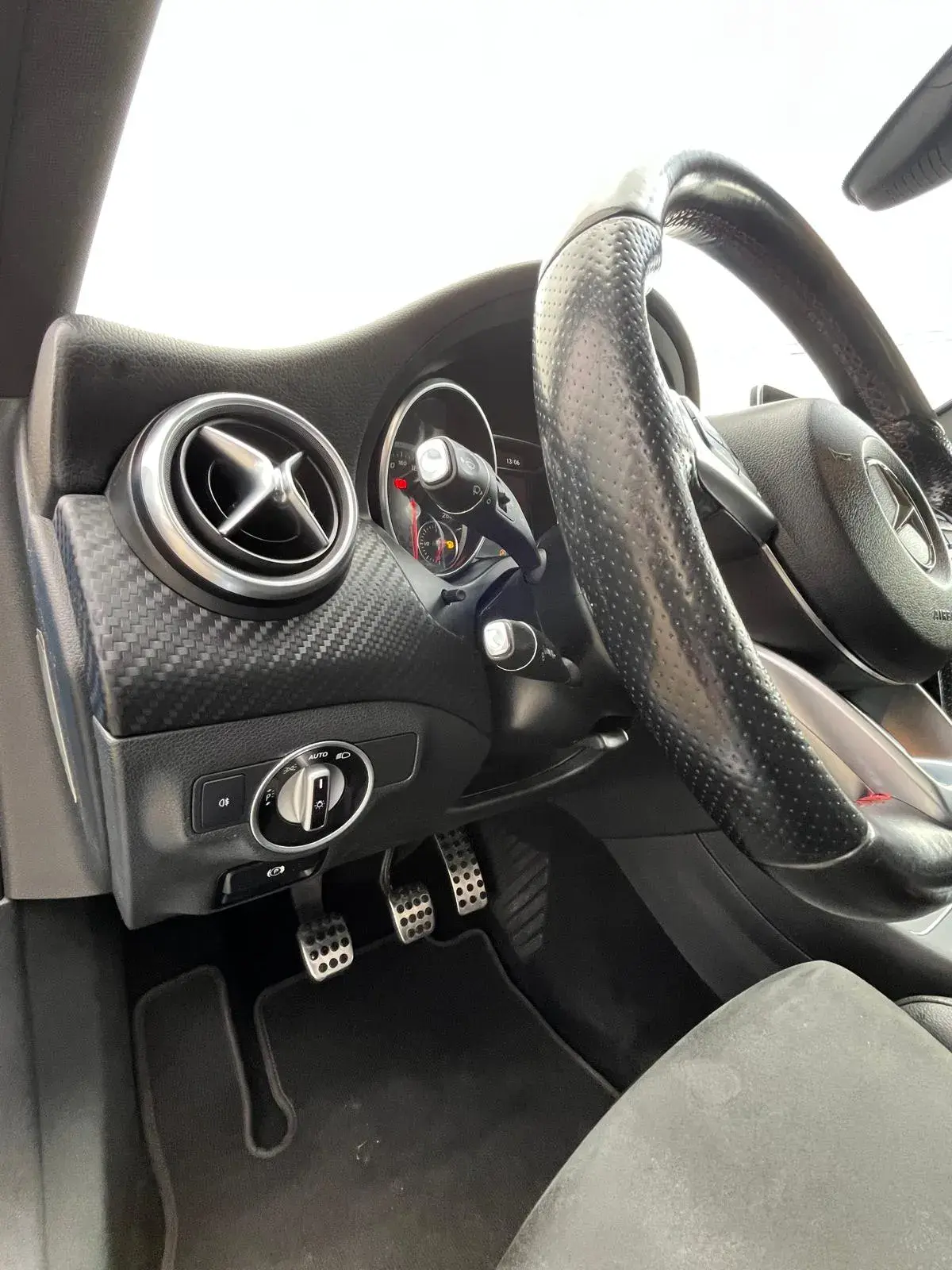 Mercedes-Benz A 200 AMG 9