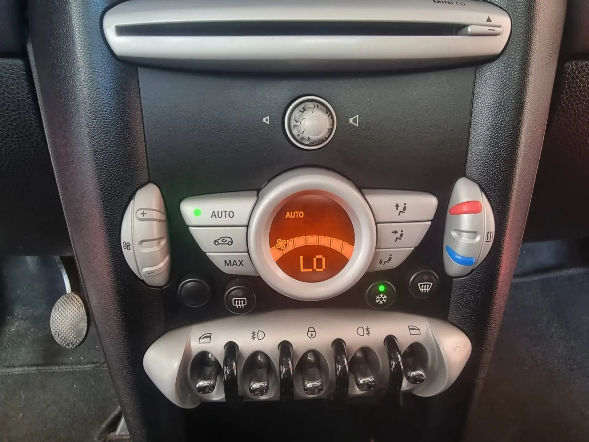 MINI 3 Portas Cooper D 15