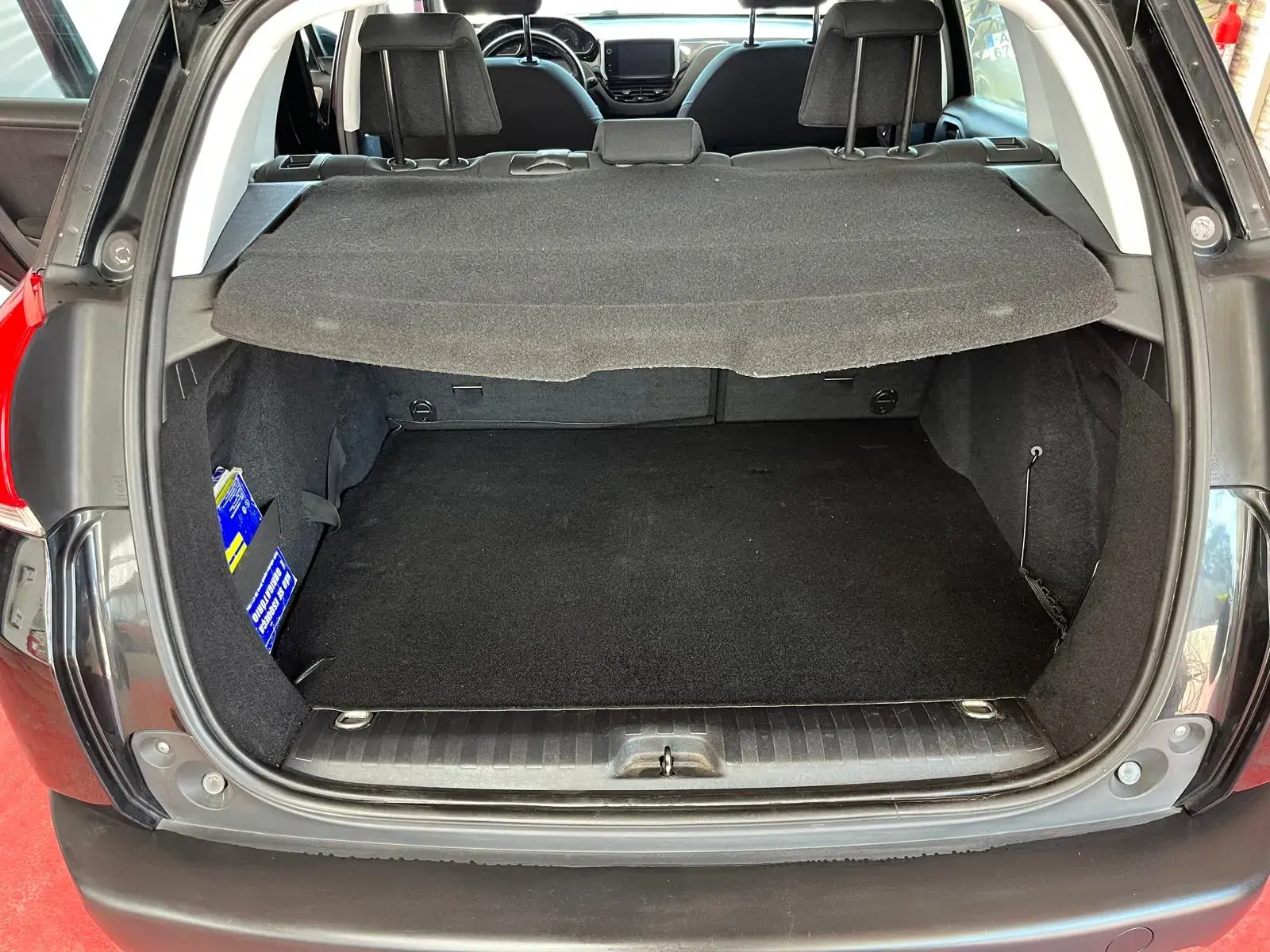 Peugeot 2008 1.6 BlueHDi Style 13