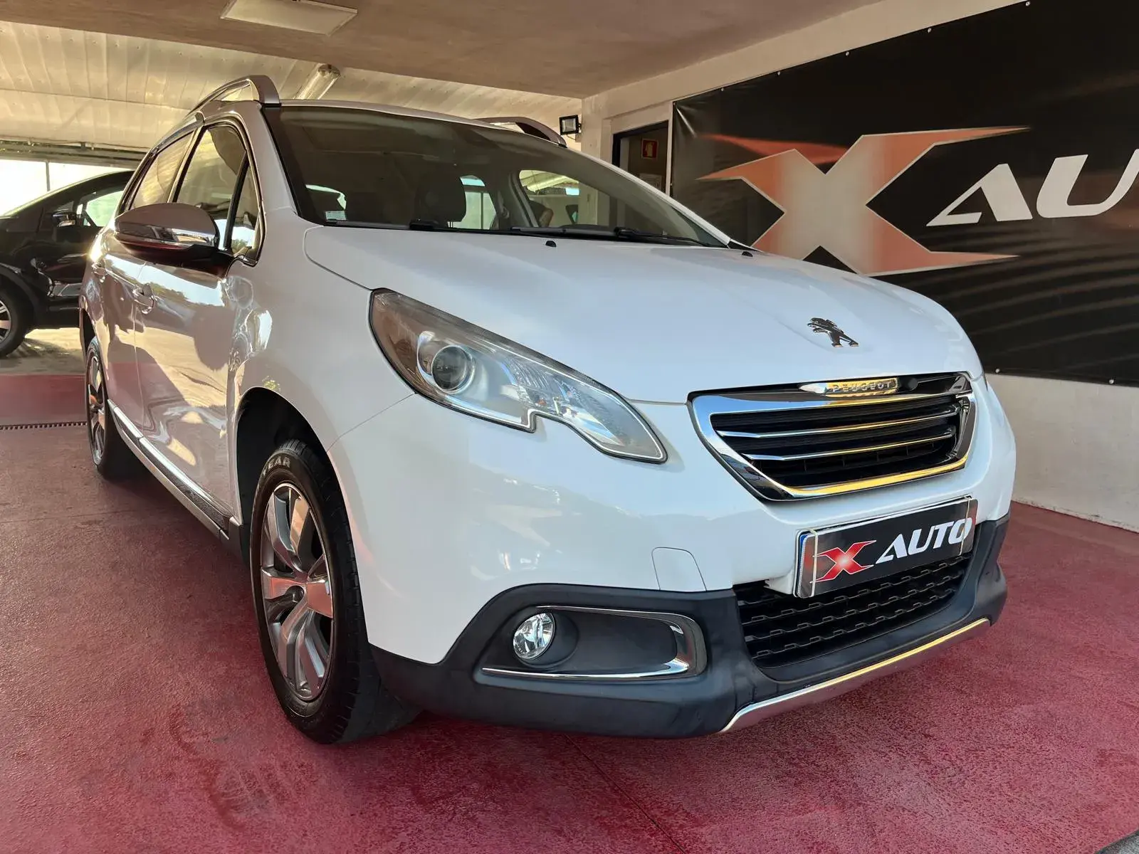 Peugeot 2008 1.2 PureTech Allure 3